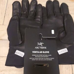 Brand NEW Arc’teryx Verta leather Gloves S